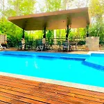 Park And Pool Apostolovi Апартамент *