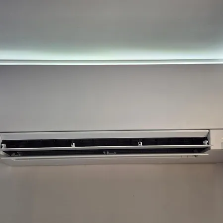 Park And Pool Apostolovi * 内塞伯尔