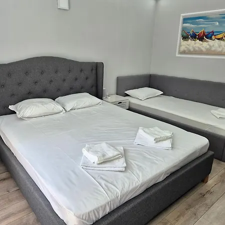 Apartmán Park And Pool Apostolovi