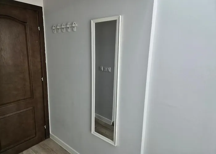 Park And Pool Apostolovi アパート